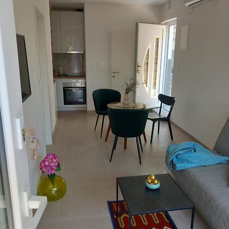 PUY Apartments Viktorija מראה חיצוני תמונה