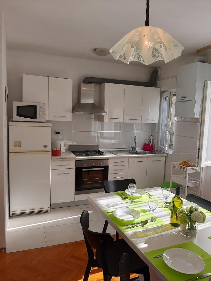 PUY Apartments Viktorija מראה חיצוני תמונה