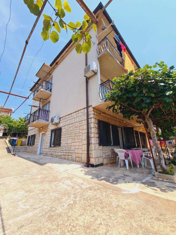 PUY Apartments Viktorija מראה חיצוני תמונה