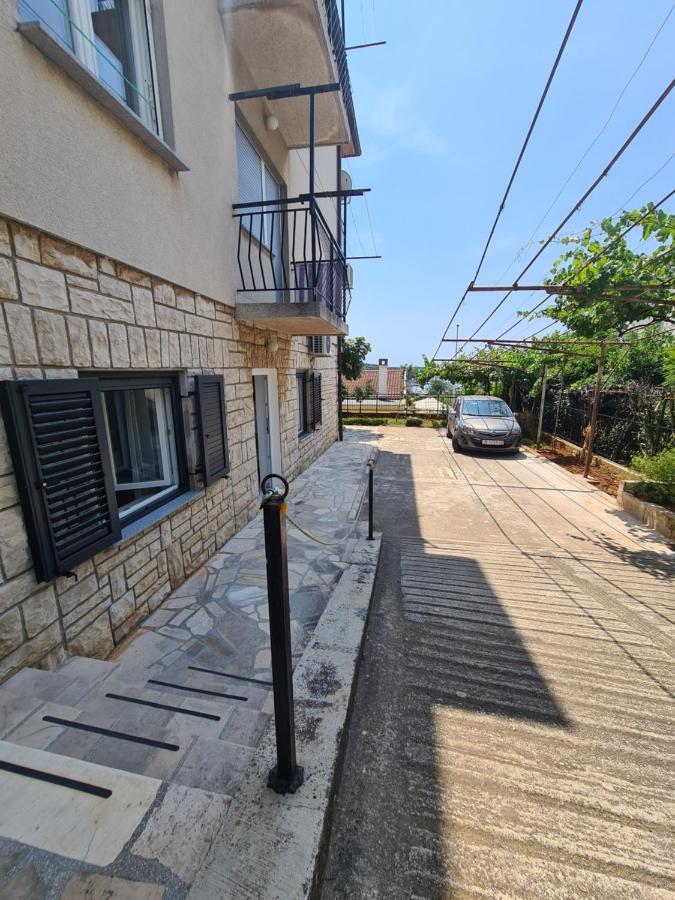 PUY Apartments Viktorija מראה חיצוני תמונה