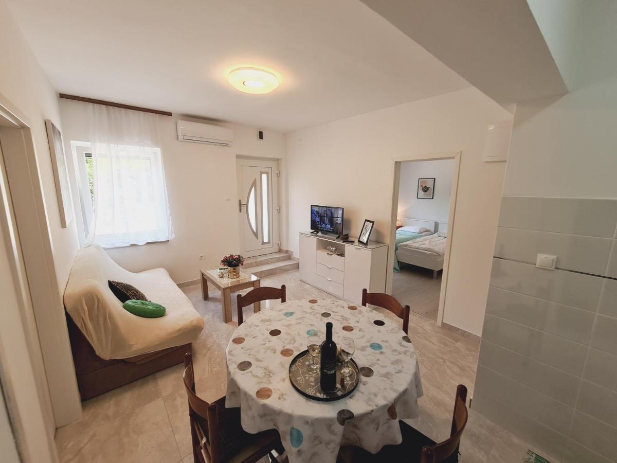 PUY Apartments Viktorija מראה חיצוני תמונה