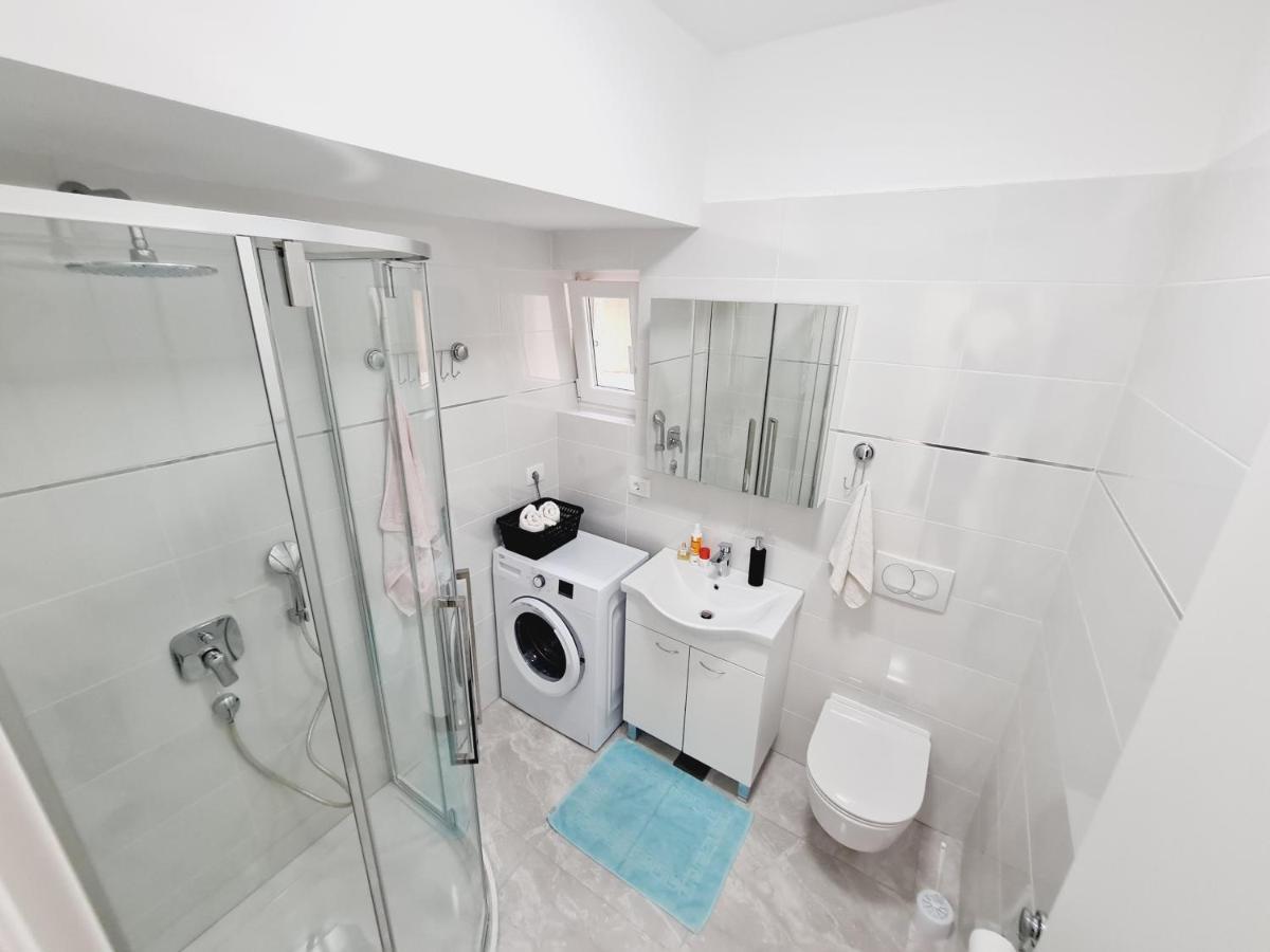 PUY Apartments Viktorija מראה חיצוני תמונה