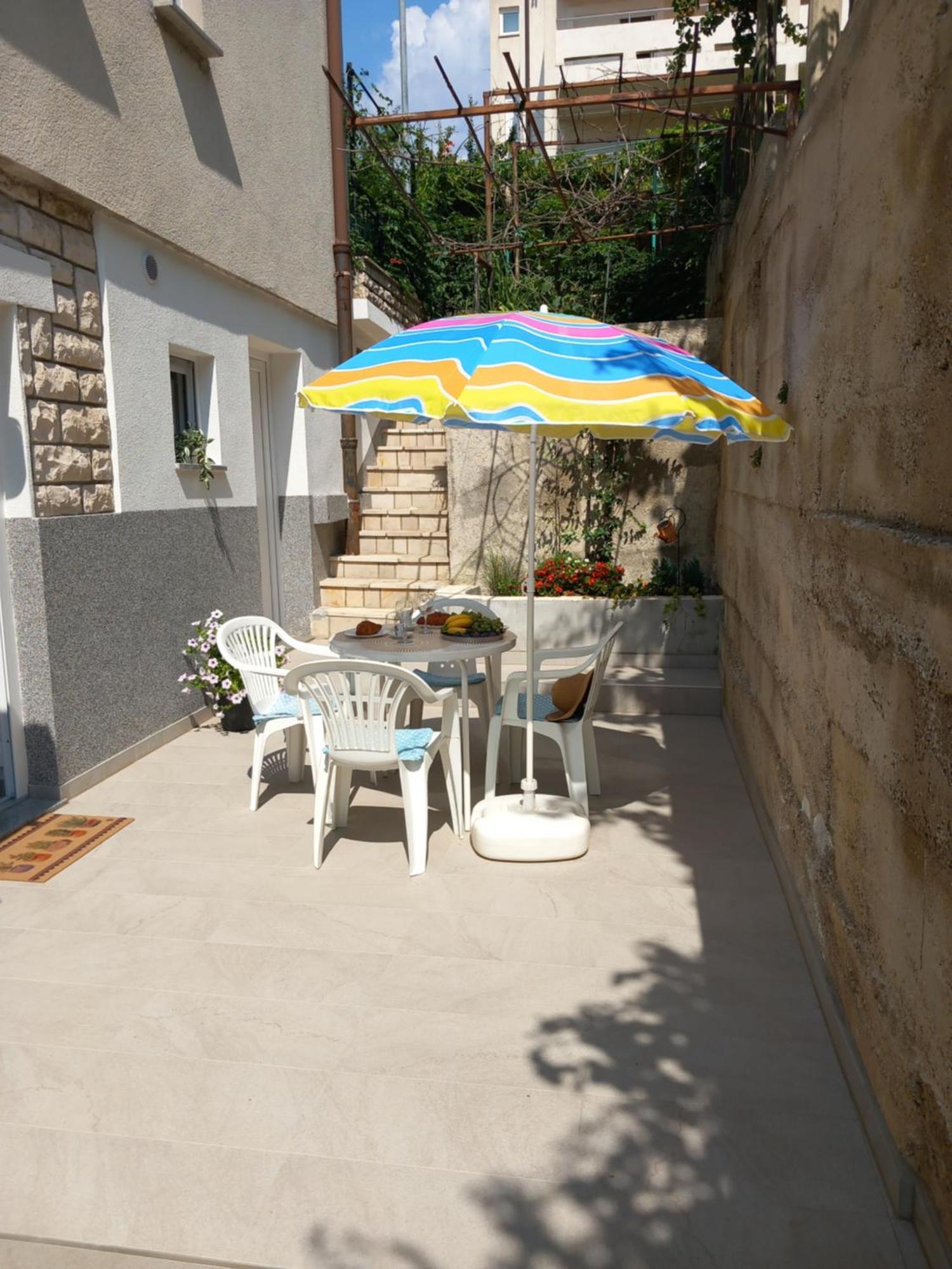 PUY Apartments Viktorija מראה חיצוני תמונה
